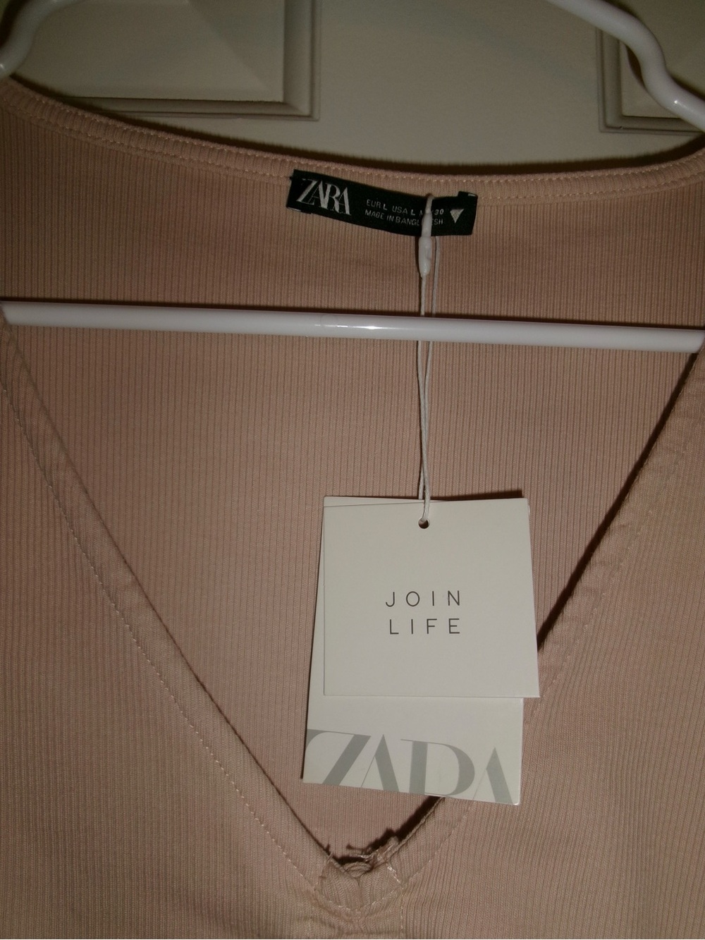Zara Ruched V-Neck Short Sleeve Crop Top - Picture 2 of 4